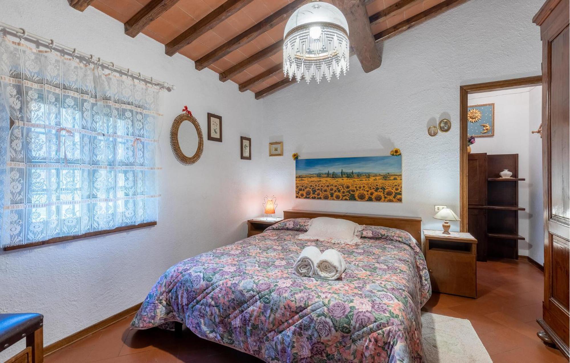 Beautiful Home In Uzzano Pt With Kitchen Exterior foto