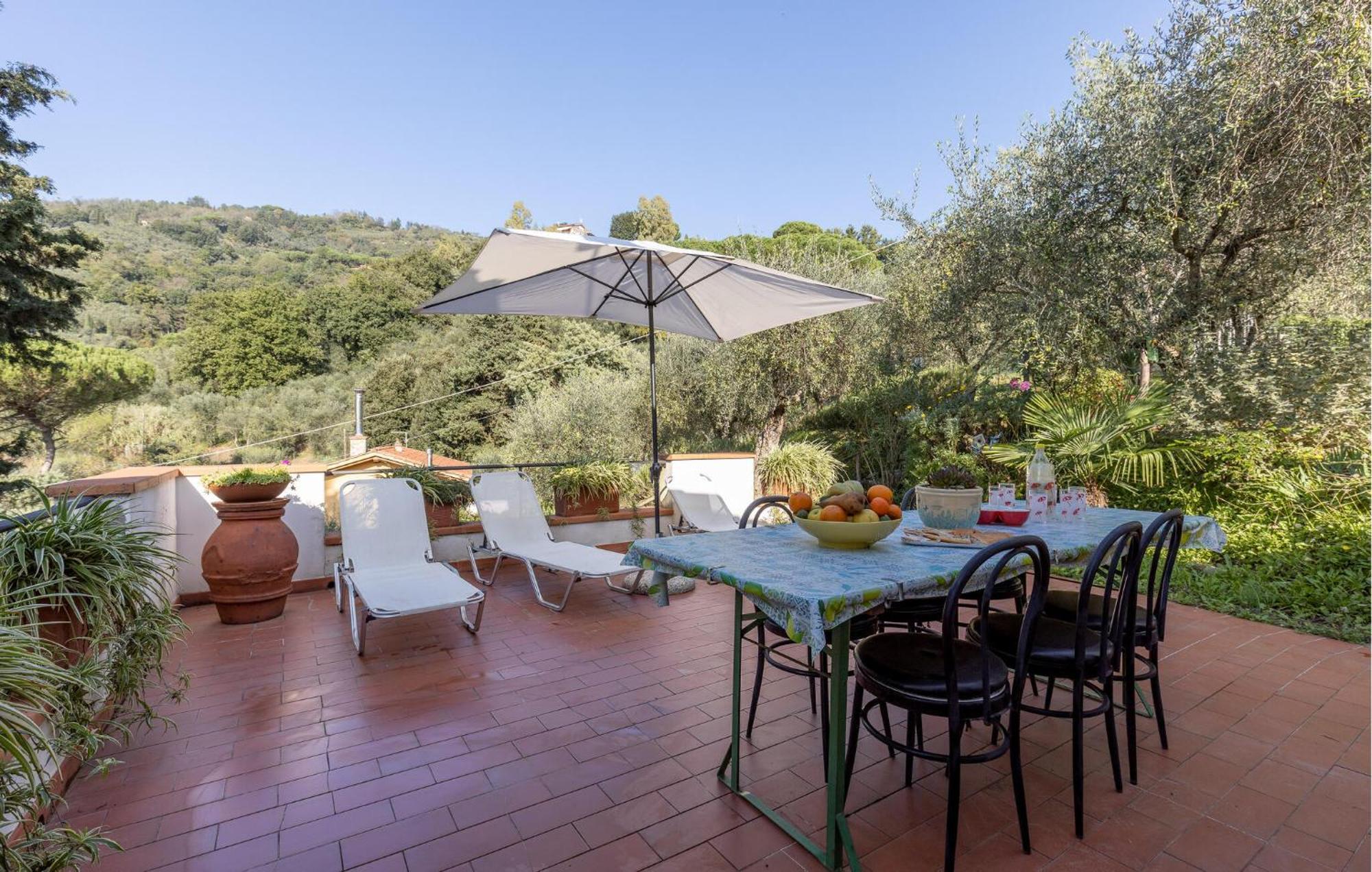 Beautiful Home In Uzzano Pt With Kitchen Exterior foto